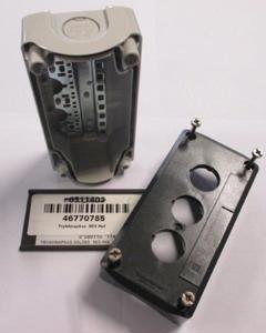 Push-button housing w/3 holes